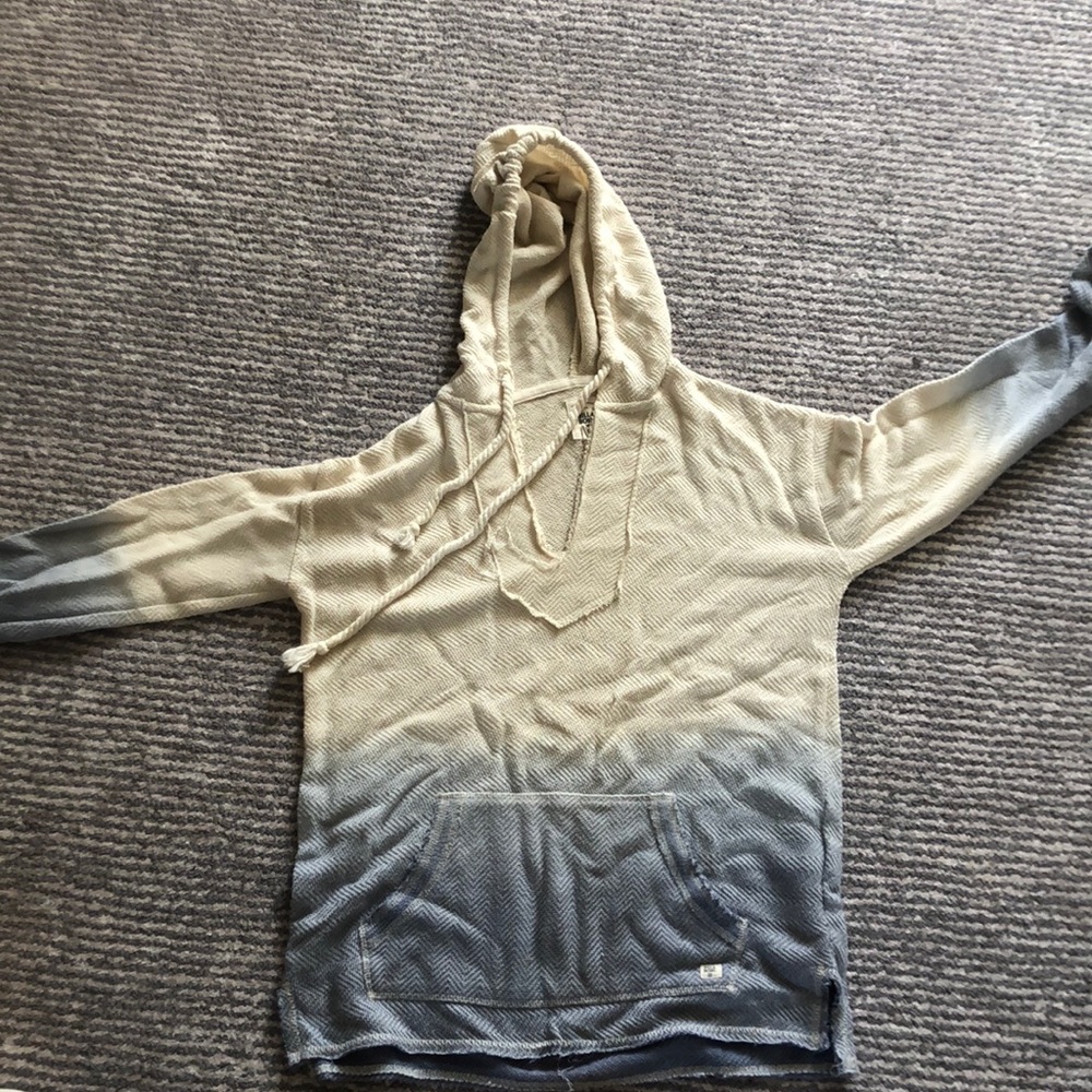Billabong pull over